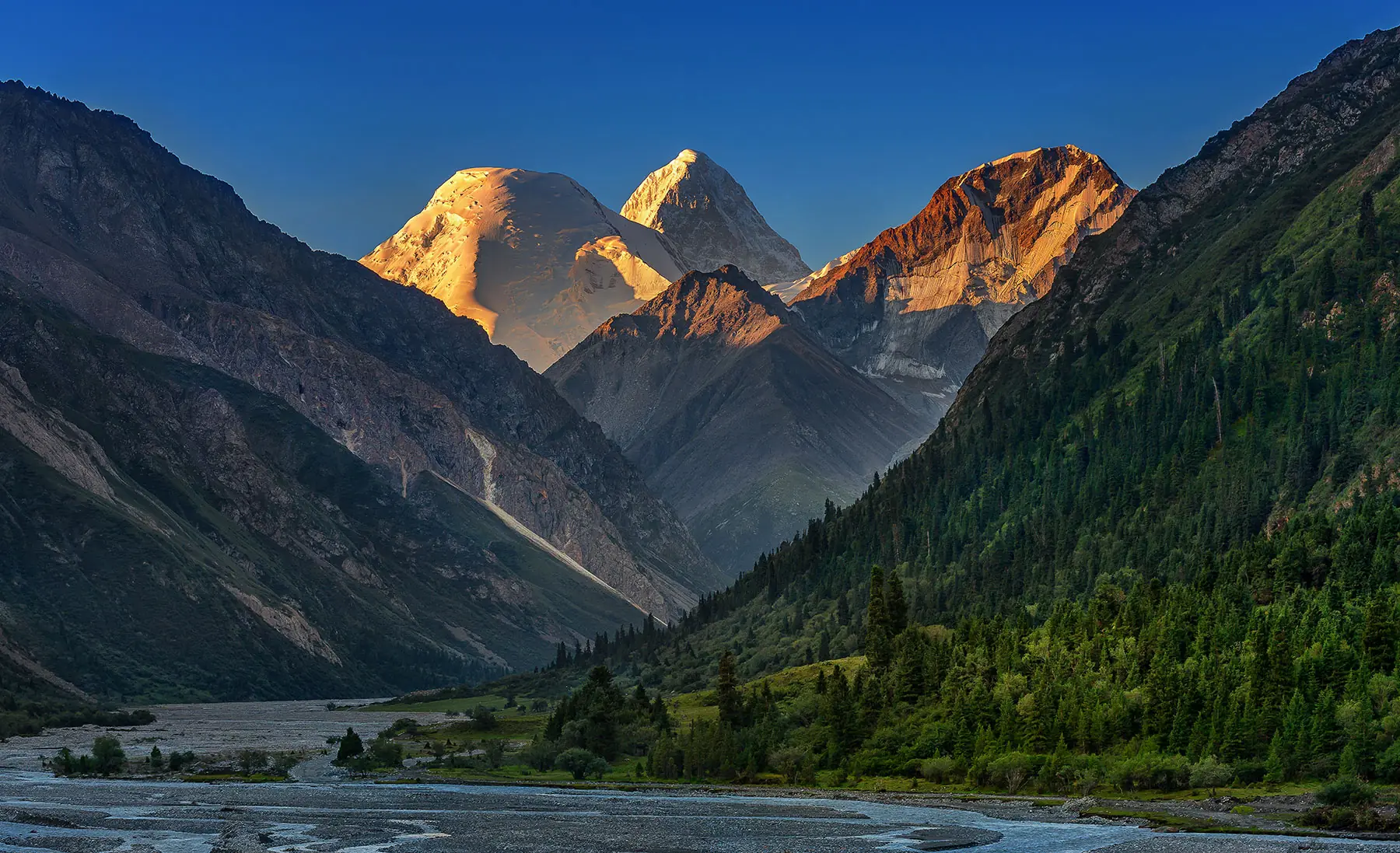 The Great Almaty Loop